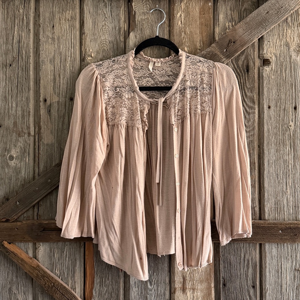 Lace Detail Blouse in Light Taupe